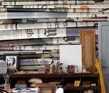 Daily News - Read all about it P130801-4 Mr Perswall Wallpaper